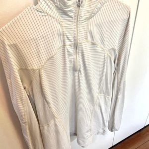 Lululemon Women’s top